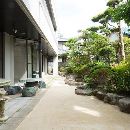 Guest House Hakozaki Garden Fukuoka  Buitenkant foto
